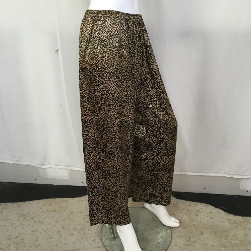 Morgan Taylor Womens Leopard Print Silky Pajama Shirt Pants Sleepwear Set 2X - Picture 7 of 14